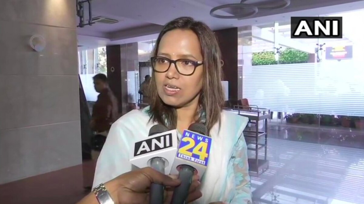 Maharashtra Education Minister Varsha Gaikwad Maharashtra Education Minister Varsha Gaikwad