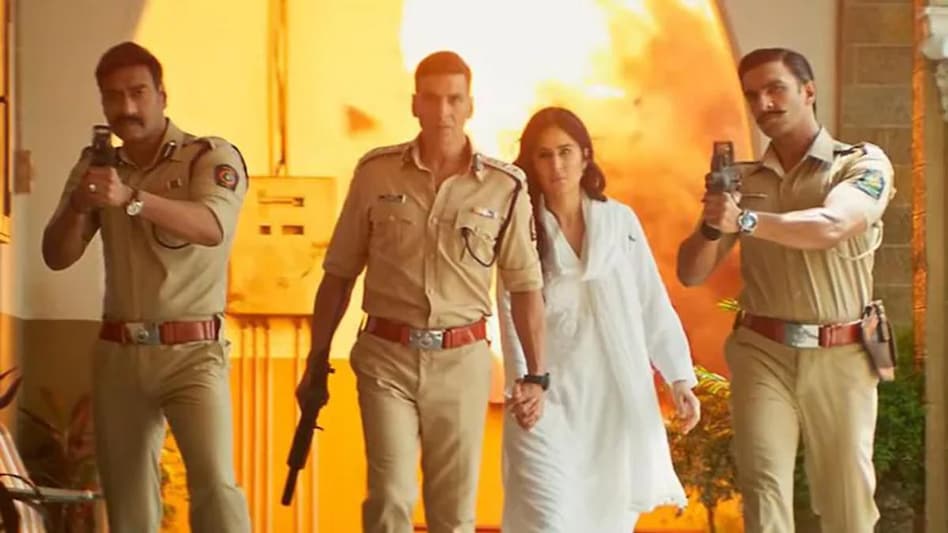 Sooryavanshi box office collection- The analysts estimate a lifetime net collection of Rs 200 crore-250 crore and Rs 120 crore -Rs 140 crore, respectively. Sooryavanshi box office collection- The analysts estimate a lifetime net collection of Rs 200 crore-250 crore and Rs 120 crore -Rs 140 crore, respectively.