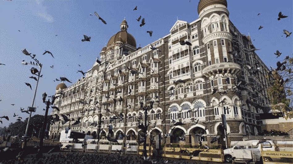 Tributes pour in for the 26/11 martyrs died in Mumbai terrorist attack (Photo: Reuters) Tributes pour in for the 26/11 martyrs died in Mumbai terrorist attack (Photo: Reuters)