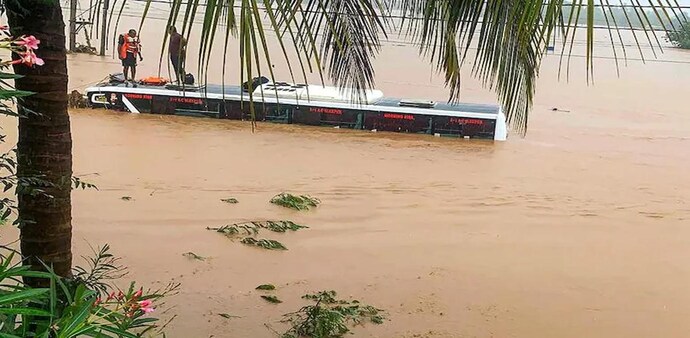Hundreds of passengers were stuck in the Nellore RTC bus station as bus services were disrupted Hundreds of passengers were stuck in the Nellore RTC bus station as bus services were disrupted