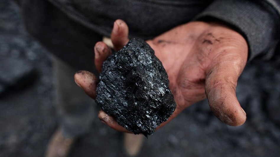 India's power demand growth slows in November (Photo: Reuters) India's power demand growth slows in November (Photo: Reuters)