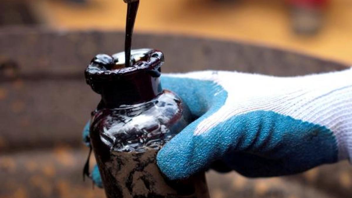 India notifies largest tender for oil & gas exploration under open acreage programme (Photo: Reuters) India notifies largest tender for oil & gas exploration under open acreage programme (Photo: Reuters)