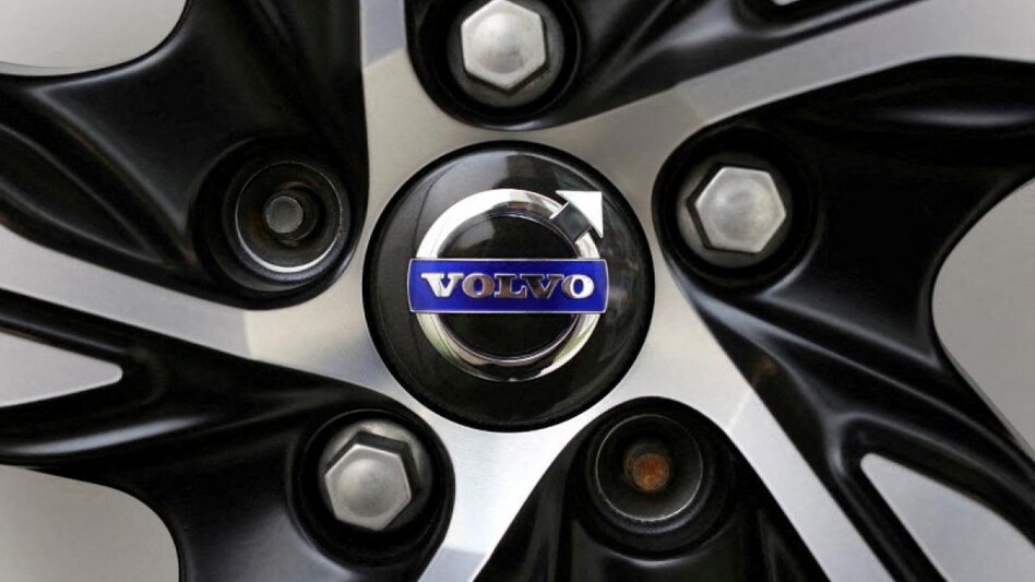Volvo to hike prices of select car models in India from Jan 1 Volvo to hike prices of select car models in India from Jan 1