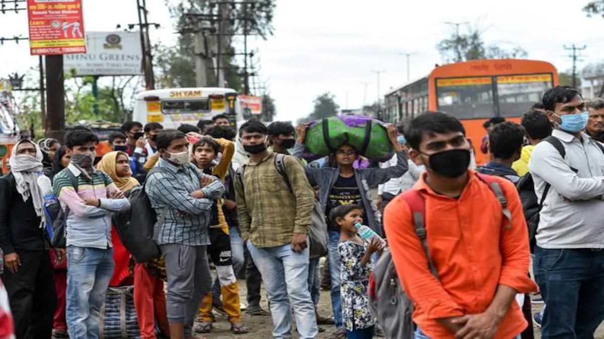 Amid Omicron threat, high 'seropositivity' rate should help India, says expert - Vimarsana News