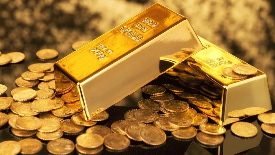 Gold saw a pause this year. But will it shine in 2022? - BusinessToday