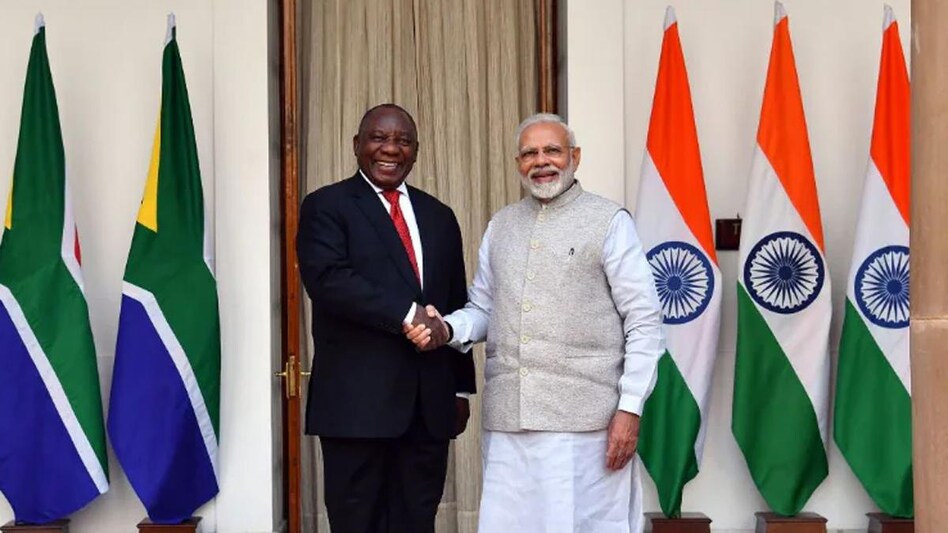 Prime Minister Narendra Modi and South African President Cyril Ramaphosa also discussed possibilities of collaboration between India and South Africa in various international platforms. Prime Minister Narendra Modi and South African President Cyril Ramaphosa also discussed possibilities of collaboration between India and South Africa in various international platforms.