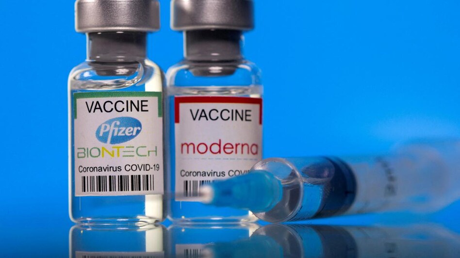 COVID-19: Pfizer set to oust AstraZeneca as top supplier of vaccines to poor nations (Photo: Reuters) COVID-19: Pfizer set to oust AstraZeneca as top supplier of vaccines to poor nations (Photo: Reuters)
