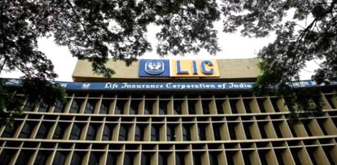 According to the proposed plan, up to 10% of the IPO's issue size would be reserved for LIC's policyholders. According to the proposed plan, up to 10% of the IPO's issue size would be reserved for LIC's policyholders.