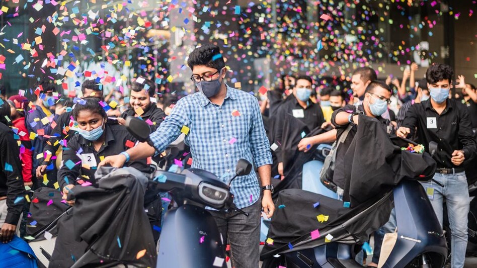 Special events were organized for the first 100 customers today in Bangalore and Chennai. Special events were organized for the first 100 customers today in Bangalore and Chennai.