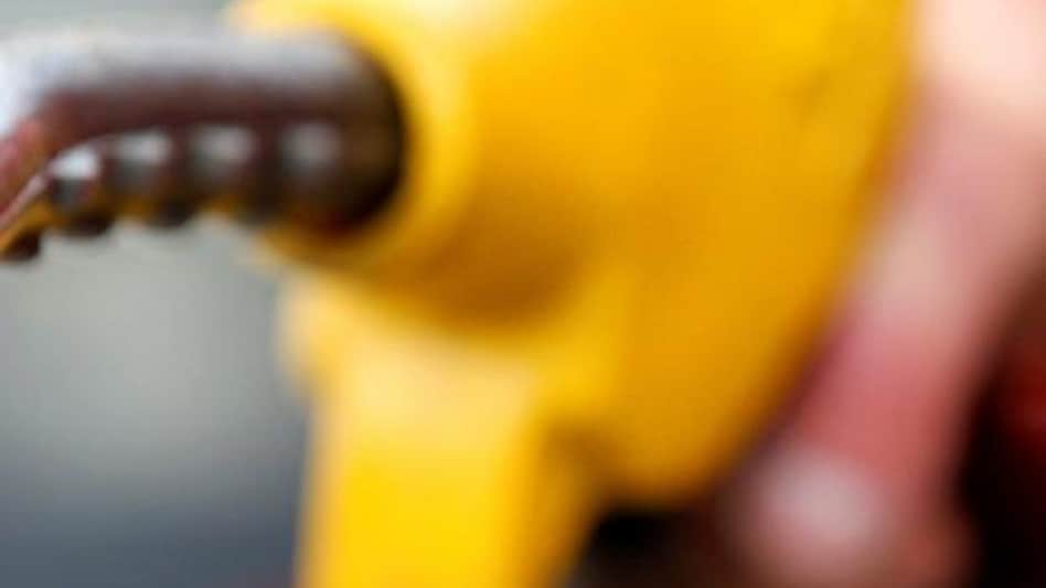 Petrol prices have gone down by around Rs 8 per litre from Rs 103 per litre to Rs 95 per litre in Delhi Petrol prices have gone down by around Rs 8 per litre from Rs 103 per litre to Rs 95 per litre in Delhi