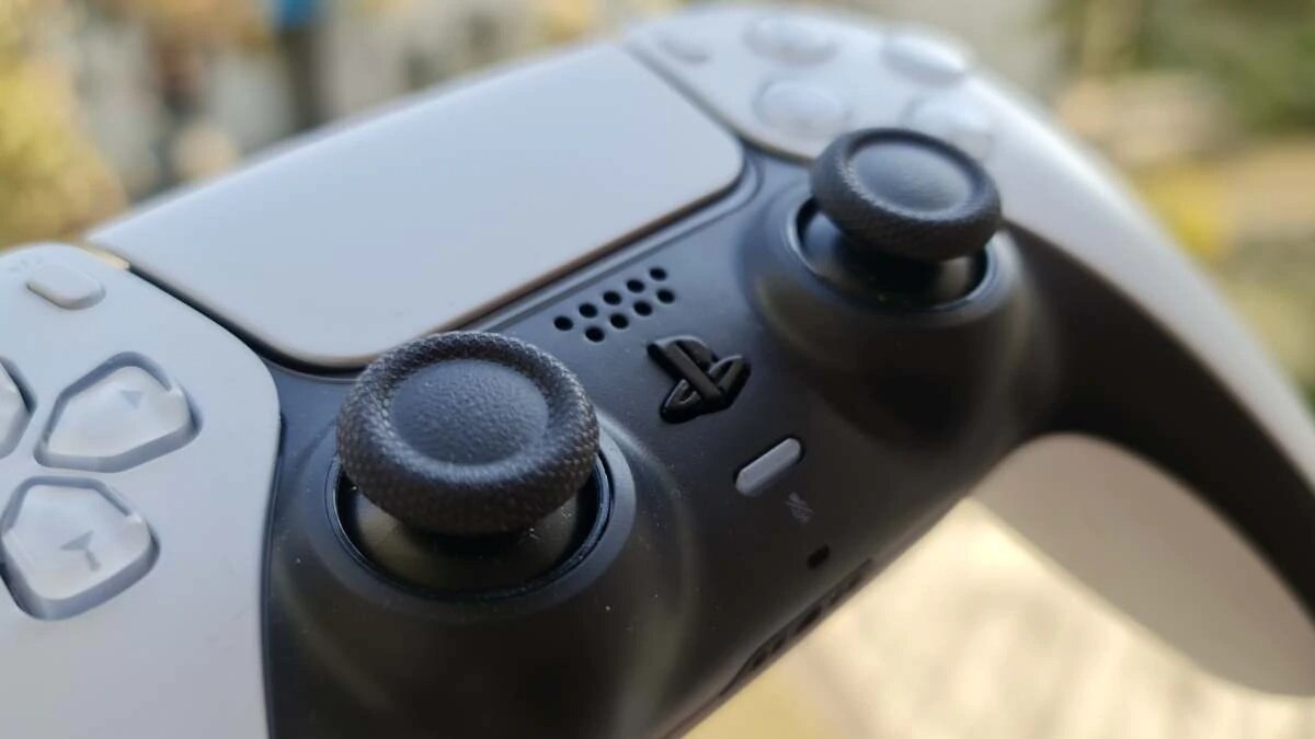 Sony working on PlayStation DualShock-like controller for phones and this is how it looks