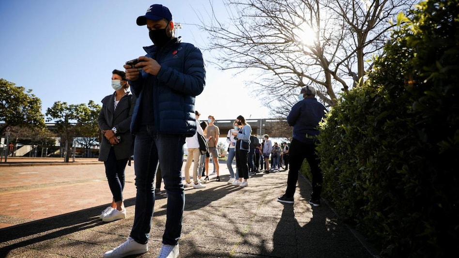 Israel announces travel ban on Britain, Denmark amid Omicron spread (Photo: Reuters) Israel announces travel ban on Britain, Denmark amid Omicron spread (Photo: Reuters)