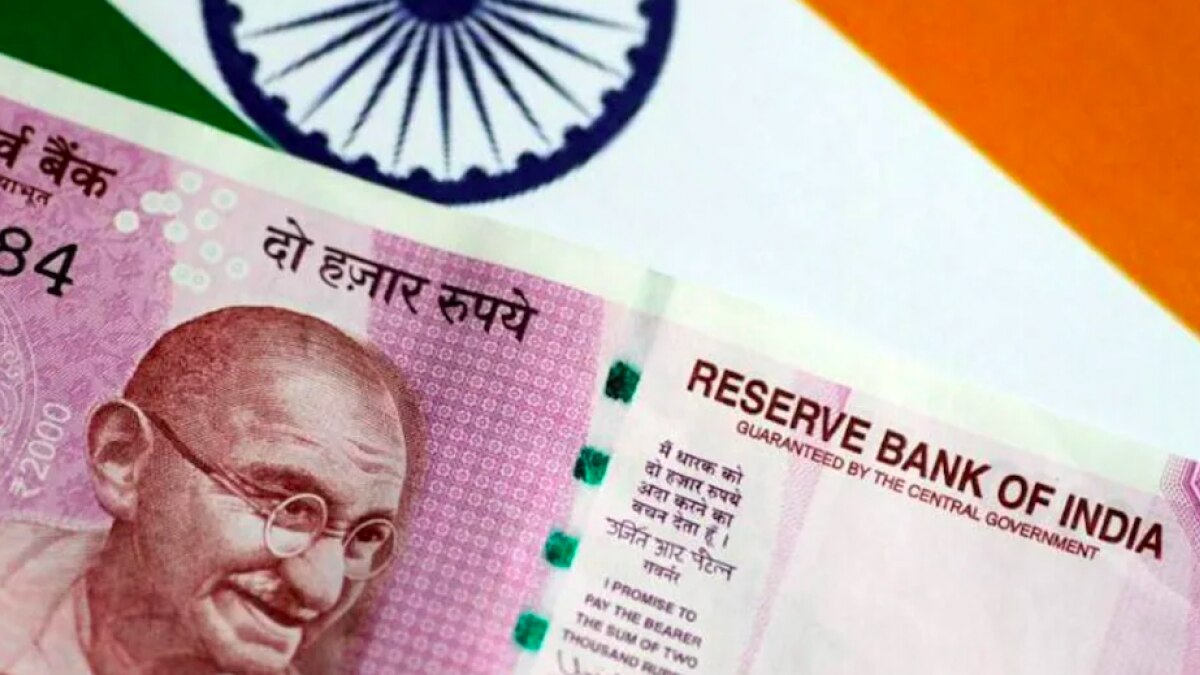 FY22 Budget provided capital outlay of Rs 5.54 lakh cr, 34.5% higher than FY21: Govt