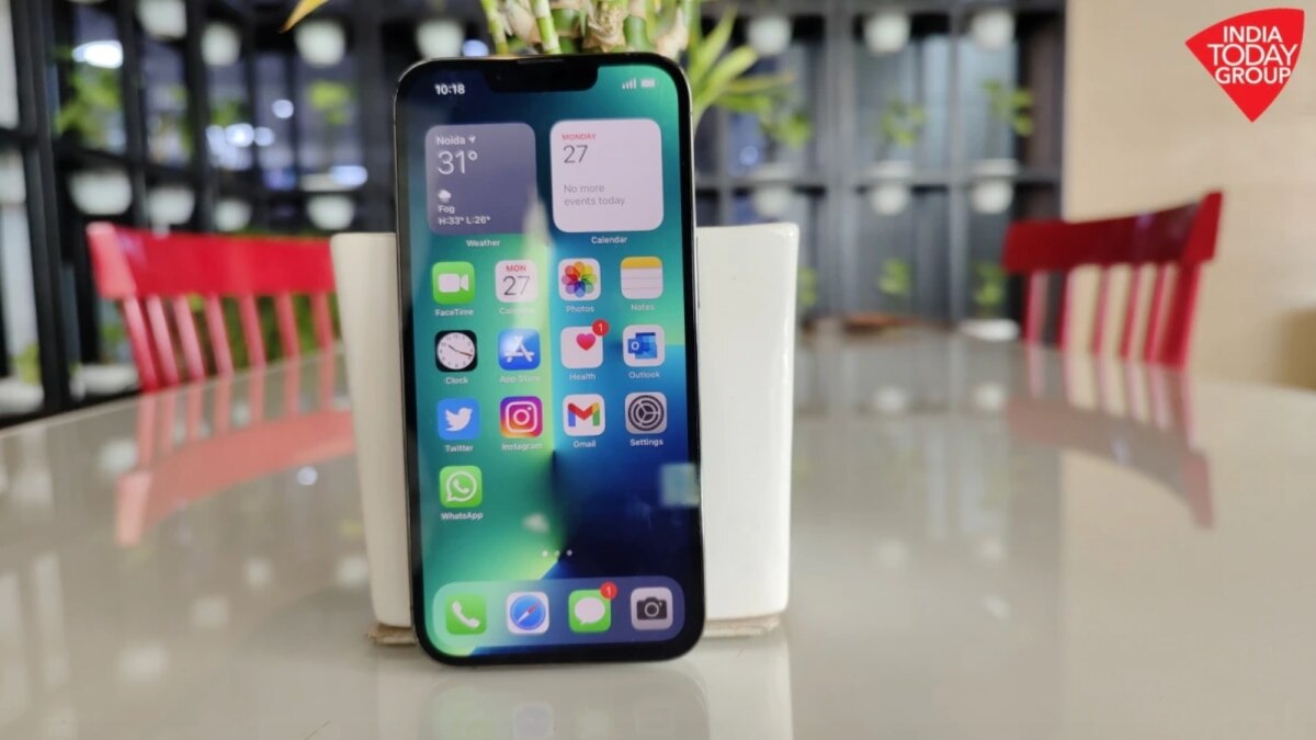 iOS 15 bug reportedly removes Noise Cancellation feature from iPhone 13 series iOS 15 bug reportedly removes Noise Cancellation feature from iPhone 13 series