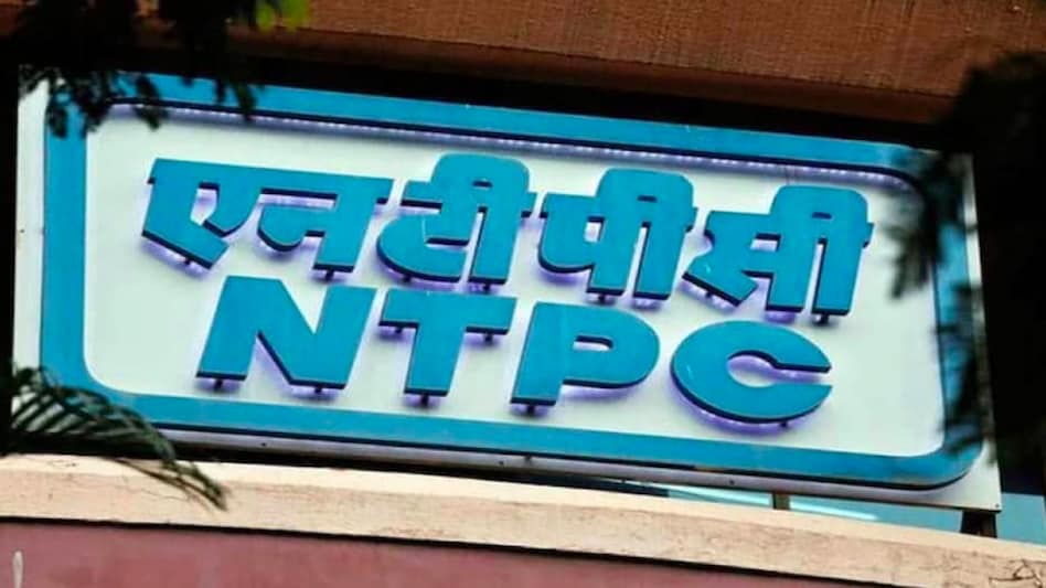 NTPC's present installed capacity is 67,907.5 MW (including 13,425 MW through JVs/Subsidiaries) comprising 47 NTPC stations and 26 joint venture stations. NTPC's present installed capacity is 67,907.5 MW (including 13,425 MW through JVs/Subsidiaries) comprising 47 NTPC stations and 26 joint venture stations.