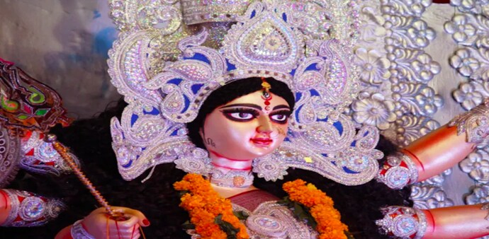 With the inscription of Kolkata’s Durga Puja, India now has 14 intangible cultural heritage elements on the prestigious UNESCO Representative List of ICH of Humanity. With the inscription of Kolkata’s Durga Puja, India now has 14 intangible cultural heritage elements on the prestigious UNESCO Representative List of ICH of Humanity.