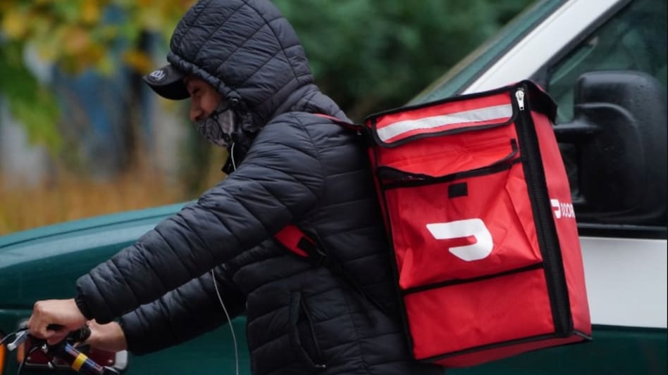 Food delivery app management asks senior engineers and CEO to make deliveries, employees furious Food delivery app management asks senior engineers and CEO to make deliveries, employees furious