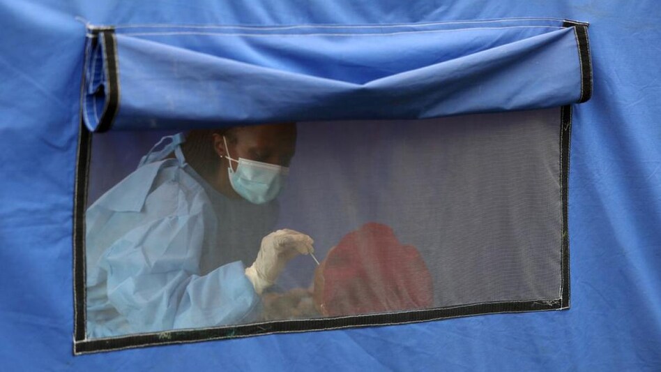 The decision then was that asymptomatic individuals who had come into contact with a Covid-19 case no longer had to isolate, but should monitor any symptoms for five to seven days and avoid attending large gatherings. The decision then was that asymptomatic individuals who had come into contact with a Covid-19 case no longer had to isolate, but should monitor any symptoms for five to seven days and avoid attending large gatherings.