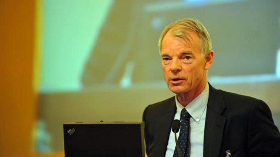 Nobel prize winning economist Michael Spence said penetration of mobile will continue by spreading the internet eco-system. Nobel prize winning economist Michael Spence said penetration of mobile will continue by spreading the internet eco-system.