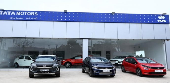 The maker of popular models like Tiago, Nexon and Safari, is now just three and half points behind HMIL The maker of popular models like Tiago, Nexon and Safari, is now just three and half points behind HMIL