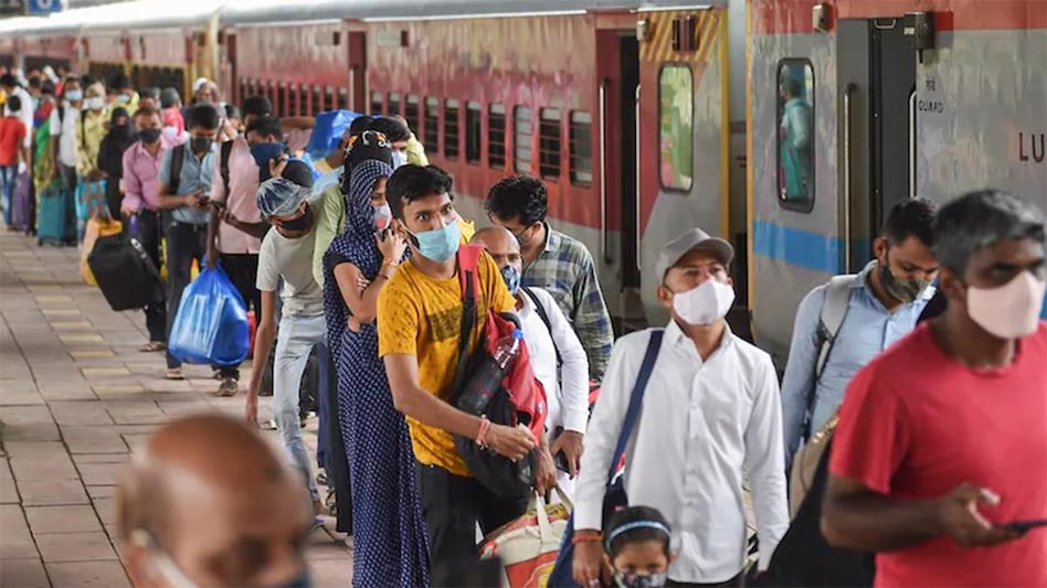 The team of IIT-K researchers used a statistical tool named the Gaussian Mixture model to forecast the third wave of COVID-19 The team of IIT-K researchers used a statistical tool named the Gaussian Mixture model to forecast the third wave of COVID-19