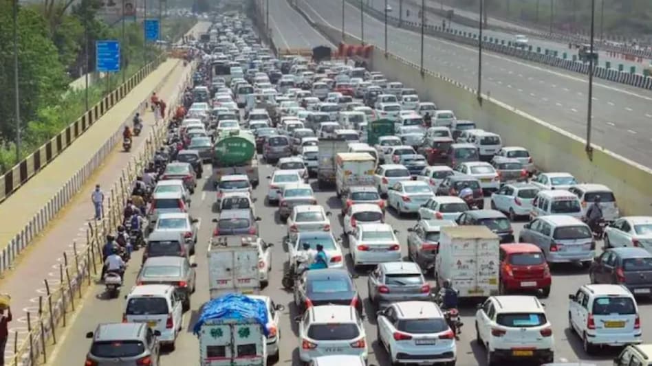 This will facilitate free movement of personal vehicles across states/UTs of India upon relocation, Gadkari added. This will facilitate free movement of personal vehicles across states/UTs of India upon relocation, Gadkari added.