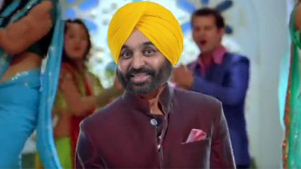 Bhagwant Mann has a grand entry towards the end of this video. Bhagwant Mann has a grand entry towards the end of this video.