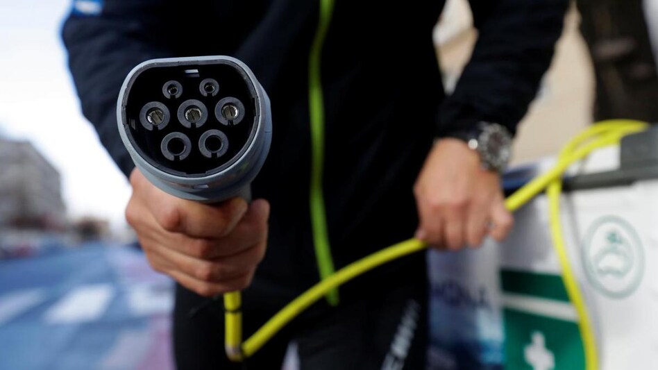 EV start-up Simple Energy join hands with Siemens to boost mobility solutions (Photo: Reuters) EV start-up Simple Energy join hands with Siemens to boost mobility solutions (Photo: Reuters)