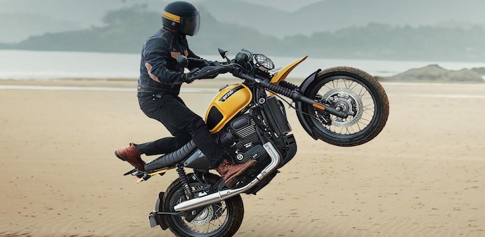Yezdi used to sell motorcycles such as Roadking, Delux and Monarch in the country till 1996 Yezdi used to sell motorcycles such as Roadking, Delux and Monarch in the country till 1996