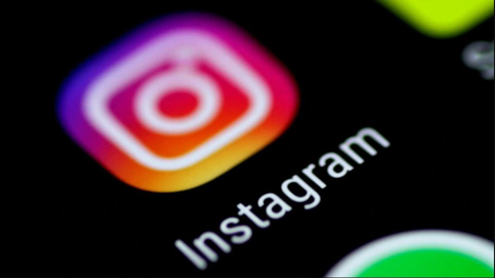 What happens to your Instagram and Twitter accounts after you die? What happens to your Instagram and Twitter accounts after you die?