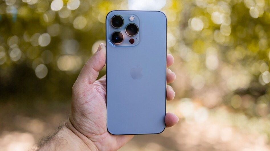 What crisis? Apple reports bumper revenue from iPhone 13 sales despite supply chain woes What crisis? Apple reports bumper revenue from iPhone 13 sales despite supply chain woes