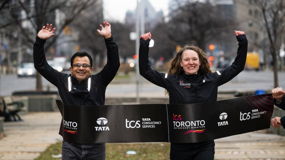 Soumen Roy Executive Director, Country Head, TCS Canada at the Canada Marathon event Soumen Roy Executive Director, Country Head, TCS Canada at the Canada Marathon event