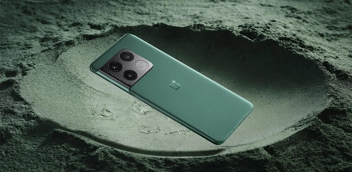 The OnePlus 10 Pro is expected to launch in China on January 11 The OnePlus 10 Pro is expected to launch in China on January 11