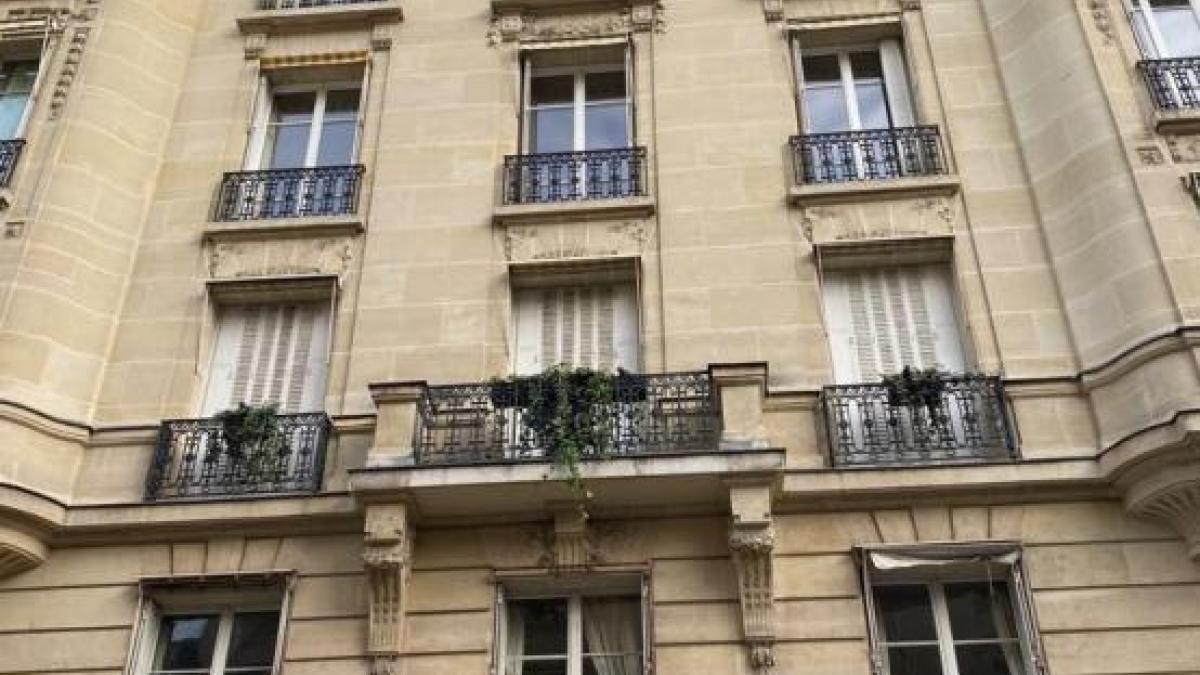 The Paris apartment, which is one of the government's properties, currently serves as the residence of the Indian Deputy Chief of Mission in the posh 16th arrondissement. The Paris apartment, which is one of the government's properties, currently serves as the residence of the Indian Deputy Chief of Mission in the posh 16th arrondissement.