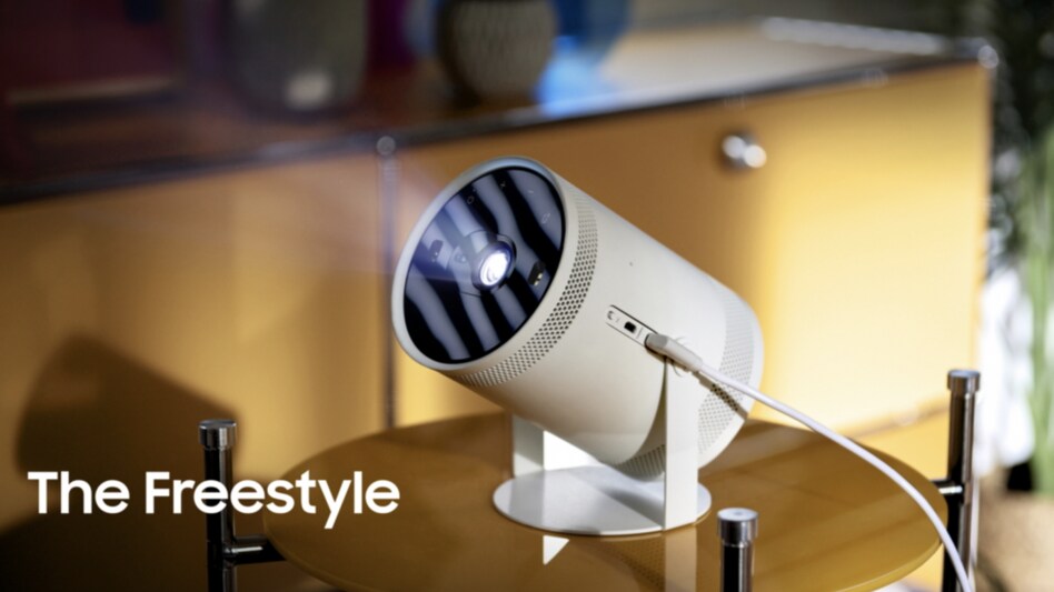 Samsung’s compact, fully loaded Freestyle projector launched for $899.99 Samsung’s compact, fully loaded Freestyle projector launched for $899.99