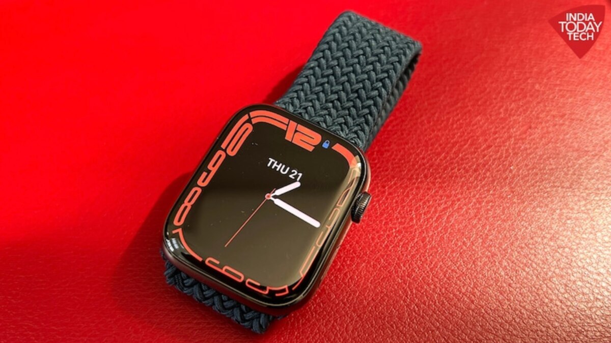 Apple Watch 8 may not get much-awaited body temperature sensor - Vimarsana News