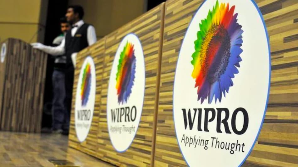 Wipro is looking to hire 30,000 freshers in FY23, Saurabh Govil, President and CHRO of Wipro said Wipro is looking to hire 30,000 freshers in FY23, Saurabh Govil, President and CHRO of Wipro said
