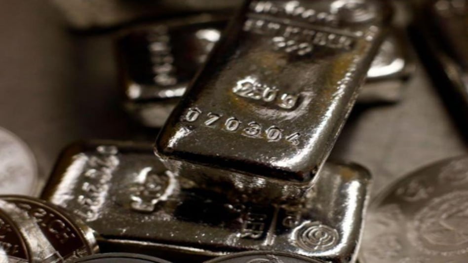 Aditya Birla Sun Life MF, Nippon India MF, DSP MF, HDFC MF and Mirae Asset are some of the other fund houses that have already taken the first step towards launching their respective silver-based schemes. Aditya Birla Sun Life MF, Nippon India MF, DSP MF, HDFC MF and Mirae Asset are some of the other fund houses that have already taken the first step towards launching their respective silver-based schemes.