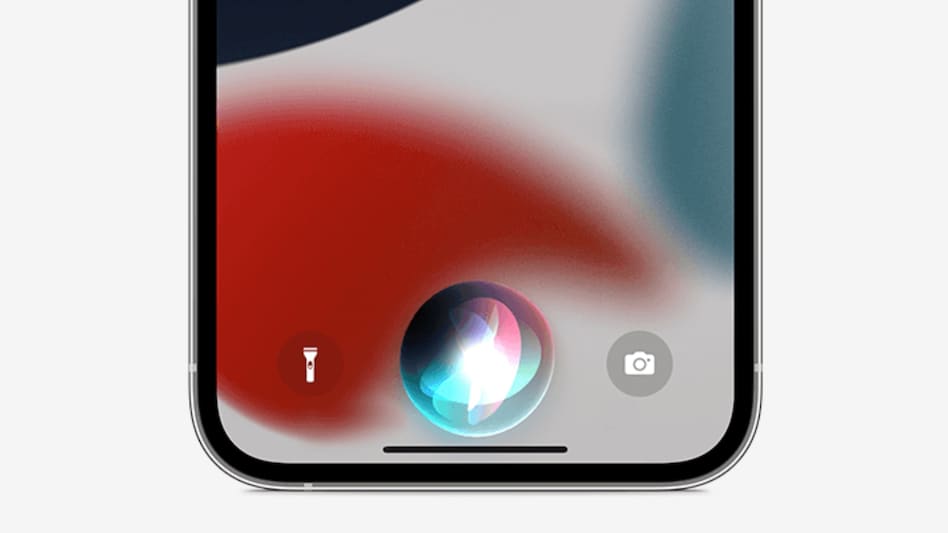 Hey Siri, what's my age? Apple's voice assistant is telling some iPhone users their wrong age Hey Siri, what's my age? Apple's voice assistant is telling some iPhone users their wrong age