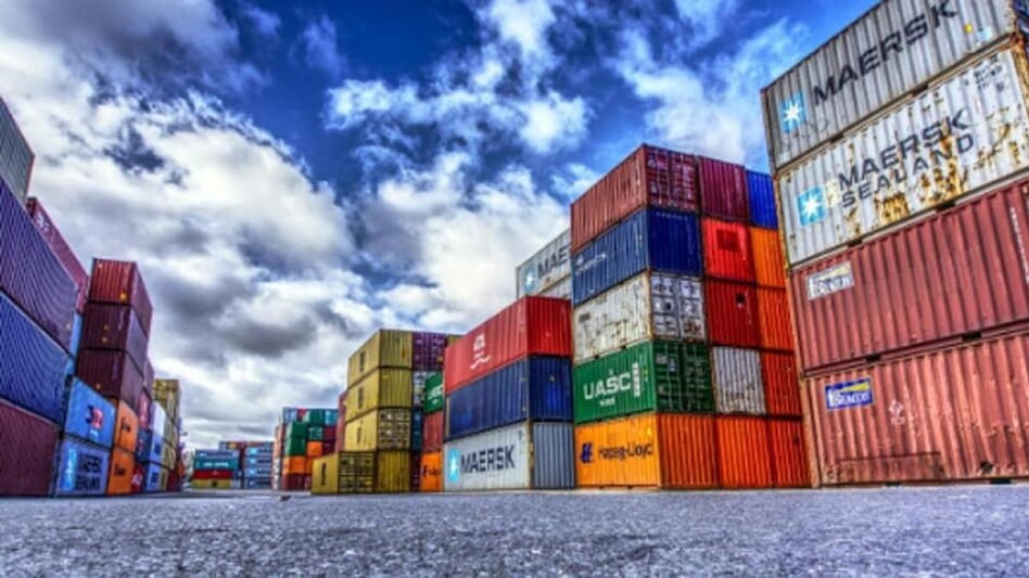 India's export in Jan jumps 25% to $34.5 bn; here's what experts say this means India's export in Jan jumps 25% to $34.5 bn; here's what experts say this means