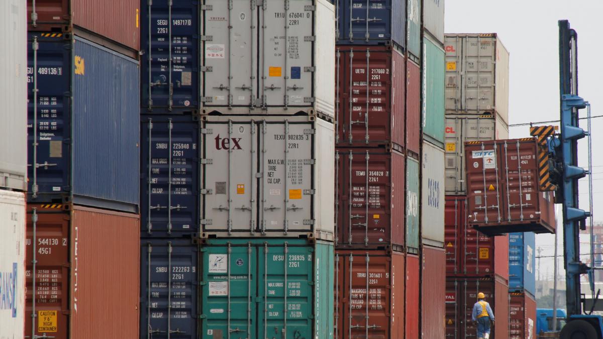 Data suggests that this fiscal alone India-Russia bilateral trade stood at $9.4 billion, as against $8.1 billion in the last fiscal. (Photo: Reuters) Data suggests that this fiscal alone India-Russia bilateral trade stood at $9.4 billion, as against $8.1 billion in the last fiscal. (Photo: Reuters)