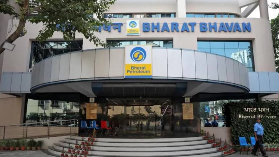 BPCL had in April 2021 opened a virtual data room, mostly containing financial information on the company, and qualified bidders signing confidentiality undertaking (CU) had been given access. BPCL had in April 2021 opened a virtual data room, mostly containing financial information on the company, and qualified bidders signing confidentiality undertaking (CU) had been given access.