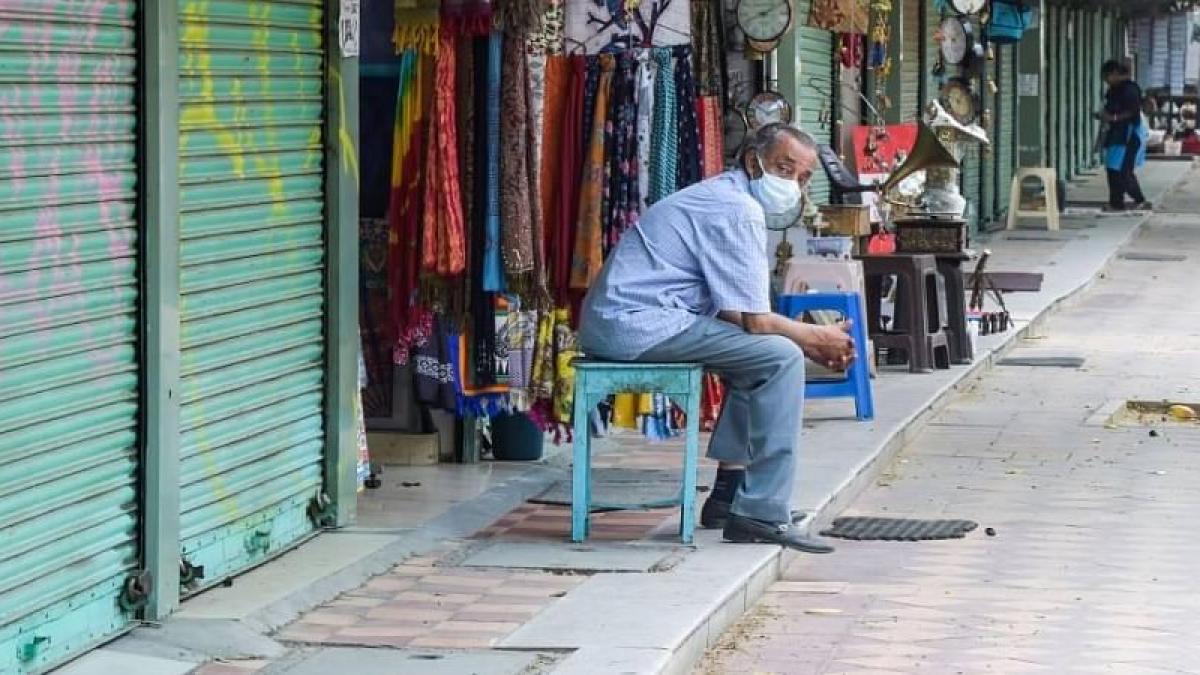 Delhi trade body asks govt to allow shops to remain open till 10pm