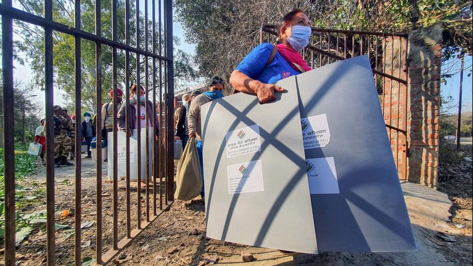 A total of 1,304 candidates, including 93 women and two transgenders, are in the fray this time. A total of 1,304 candidates, including 93 women and two transgenders, are in the fray this time.