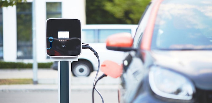 In February last year, the Delhi government had directed all its departments and autonomous bodies to hire or purchase only electric vehicles for their fleets. In February last year, the Delhi government had directed all its departments and autonomous bodies to hire or purchase only electric vehicles for their fleets.