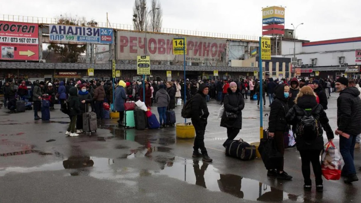 The announcement comes after Ukraine shut down its airspace yesterday following Russian forces firing missiles at several cities in Ukraine. (Photo: Reuters) The announcement comes after Ukraine shut down its airspace yesterday following Russian forces firing missiles at several cities in Ukraine. (Photo: Reuters)