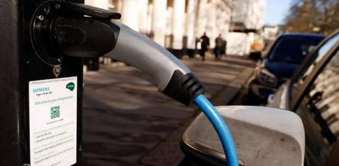 A subsidy of Rs 6,000 per charging point will be provided for the establishment of an electric vehicle charging station through a discom-empanelled vendor. A subsidy of Rs 6,000 per charging point will be provided for the establishment of an electric vehicle charging station through a discom-empanelled vendor.