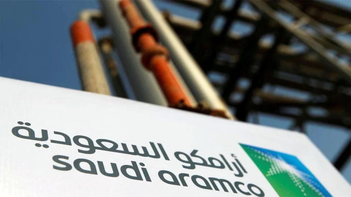 Saudi Arabia announces transfer of 4% Aramco shares to sovereign wealth fund