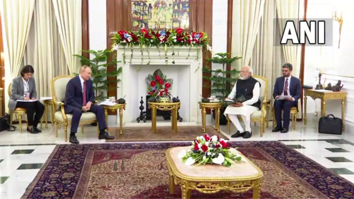 Ukraine crisis: PM Modi speaks to Putin, appeals for immediate end to violence