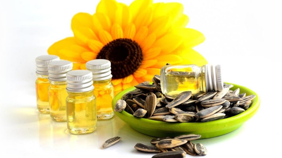 The price of refined sunflower oil in the retail market has shot up to Rs 161.94/litre as compared to Rs 145.03/litre The price of refined sunflower oil in the retail market has shot up to Rs 161.94/litre as compared to Rs 145.03/litre